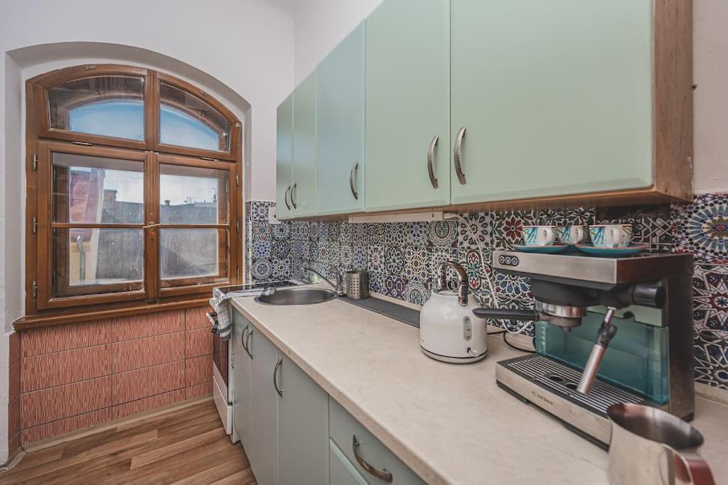 Carolina'S Romantic Apartment Hradec Králové 外观 照片