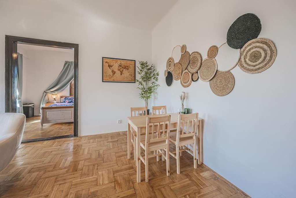 Carolina'S Romantic Apartment Hradec Králové 外观 照片
